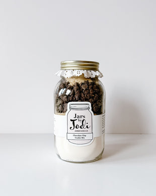 Classic Chocolate Chip Mason Jar Cookie Mix (makes two dozen cookies)