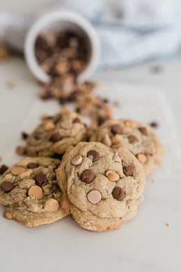 Peanut Butter Cookies with Sea Salt Caramel & Milk Chocolate - Mini Size